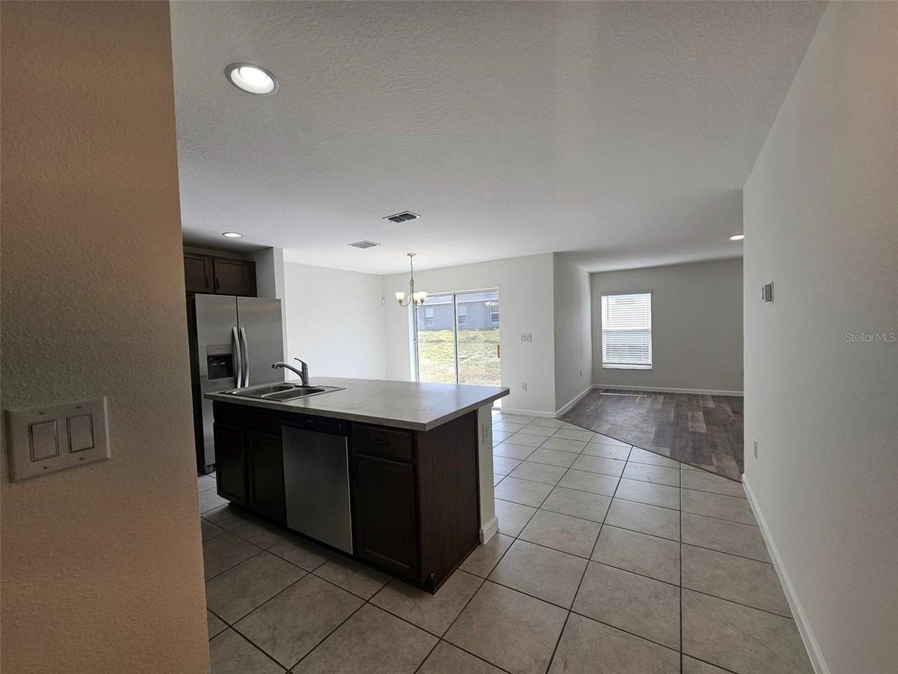 3715 Eisel Way - Photo 6 of 26