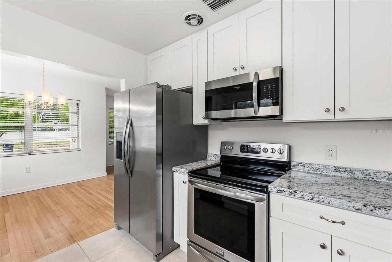 1039 N Thornton Ave - Photo 6 of 22