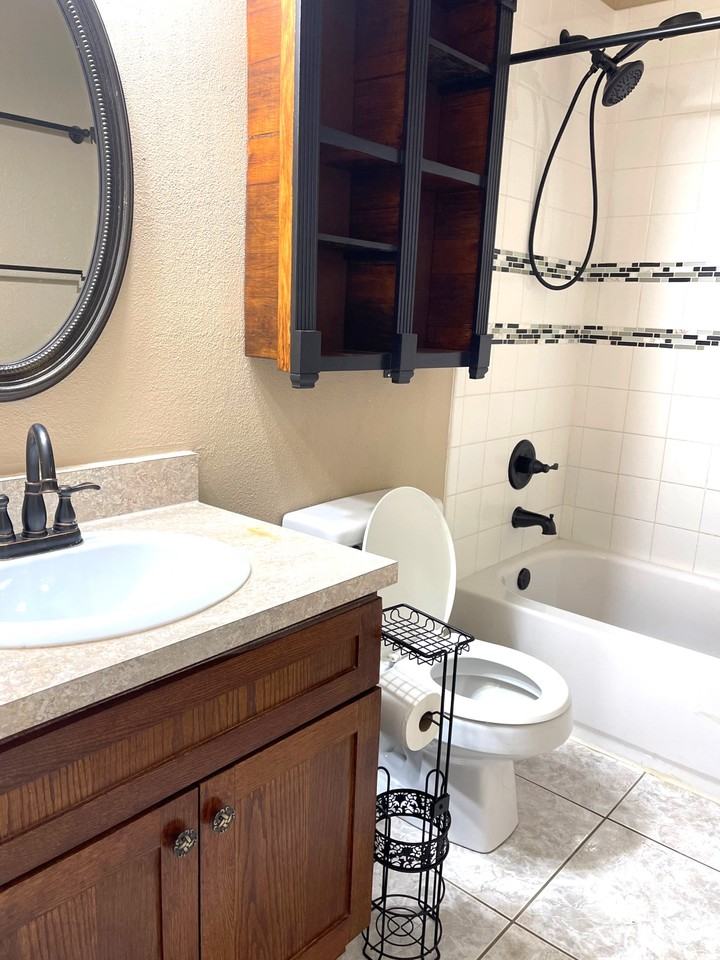 1134 Somercotes Lane #1 - Photo 7 of 10