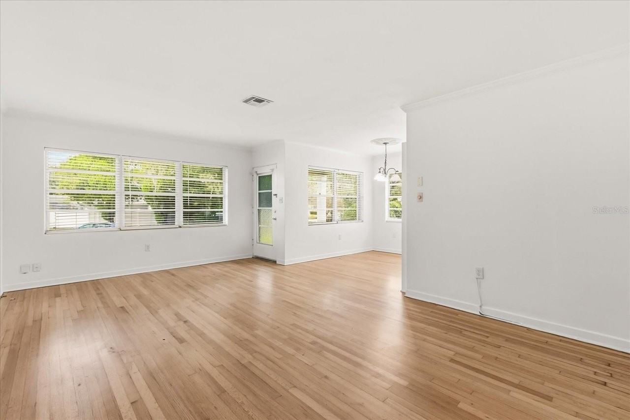 1041 N Thornton Ave - Photo 2 of 29