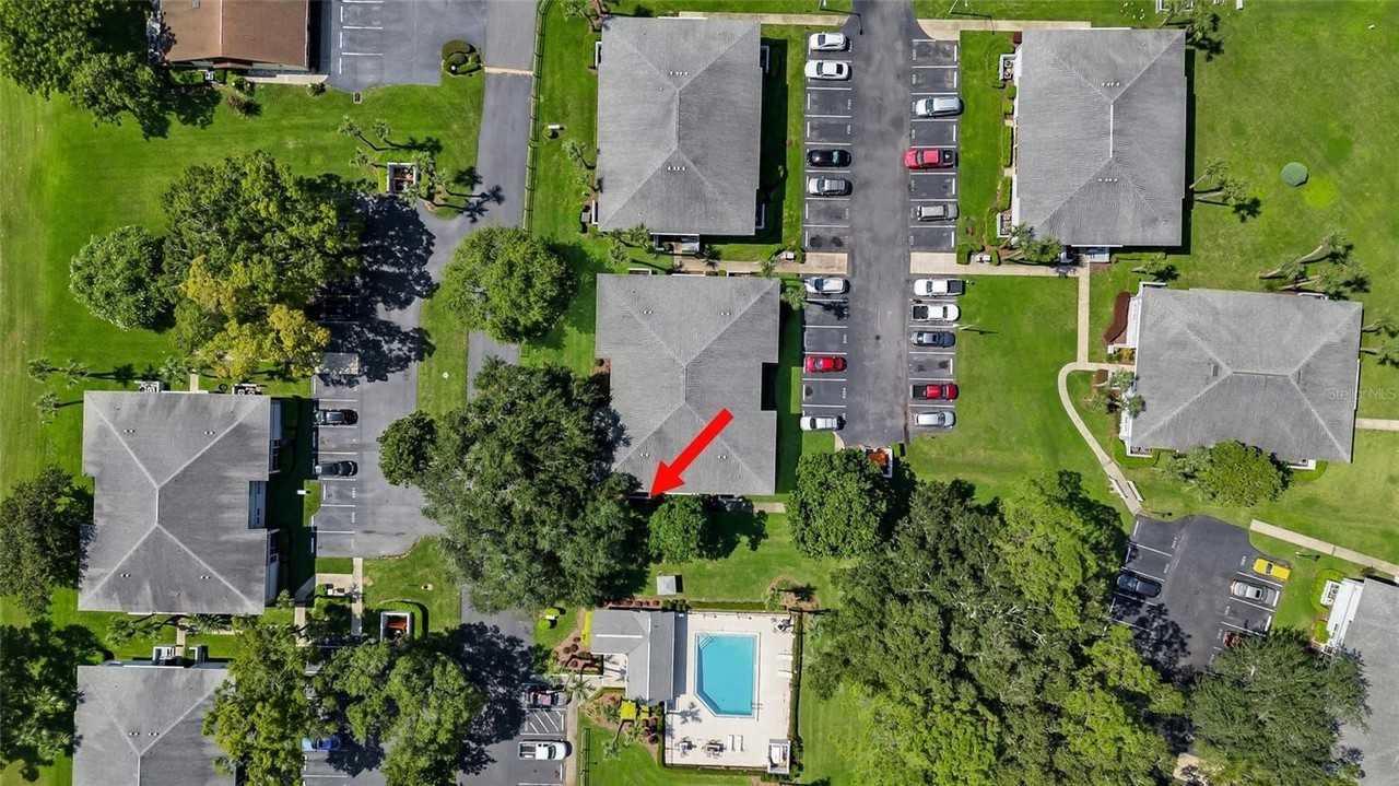 588 Fairways Ln #E204 - Photo 3 of 16