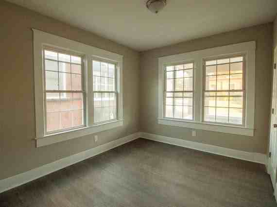 820 Mcmillon Ave Sw #1 - Photo 3 of 10