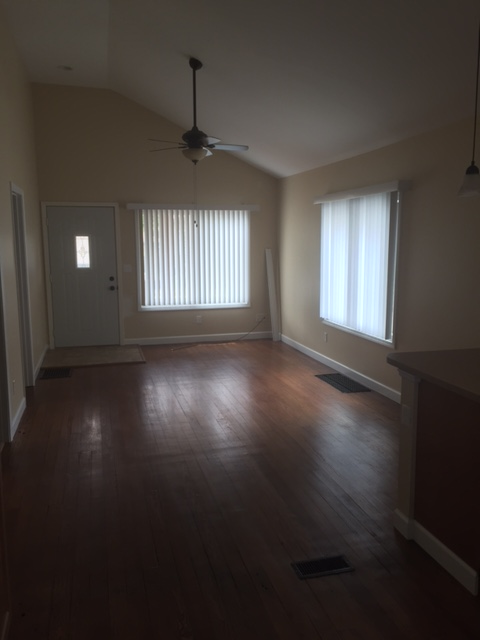 624 East Barker Avenue #1 - Photo 4 of 9