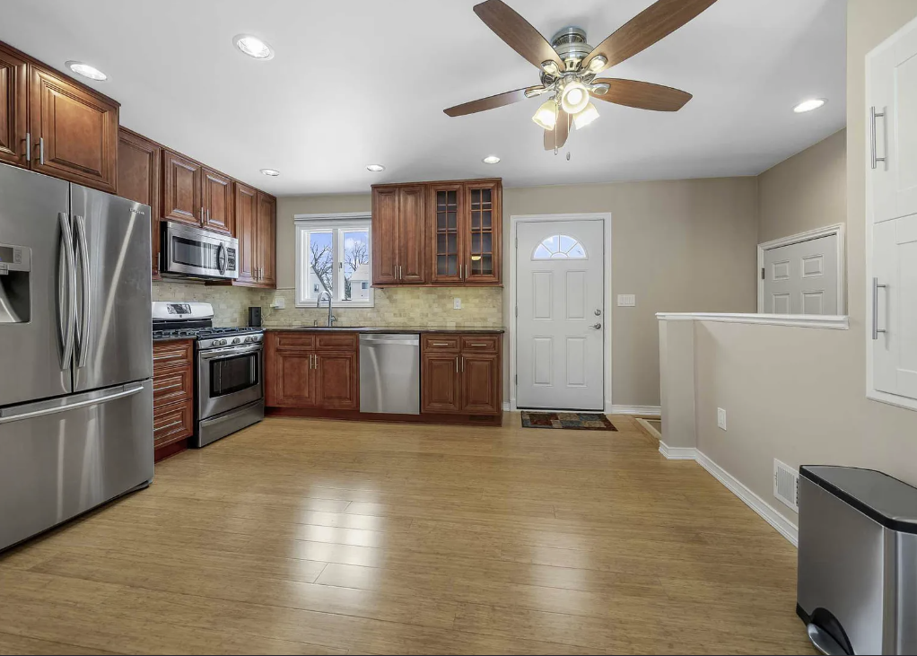 23959 Springbrook Dr #1 - Photo 6 of 17