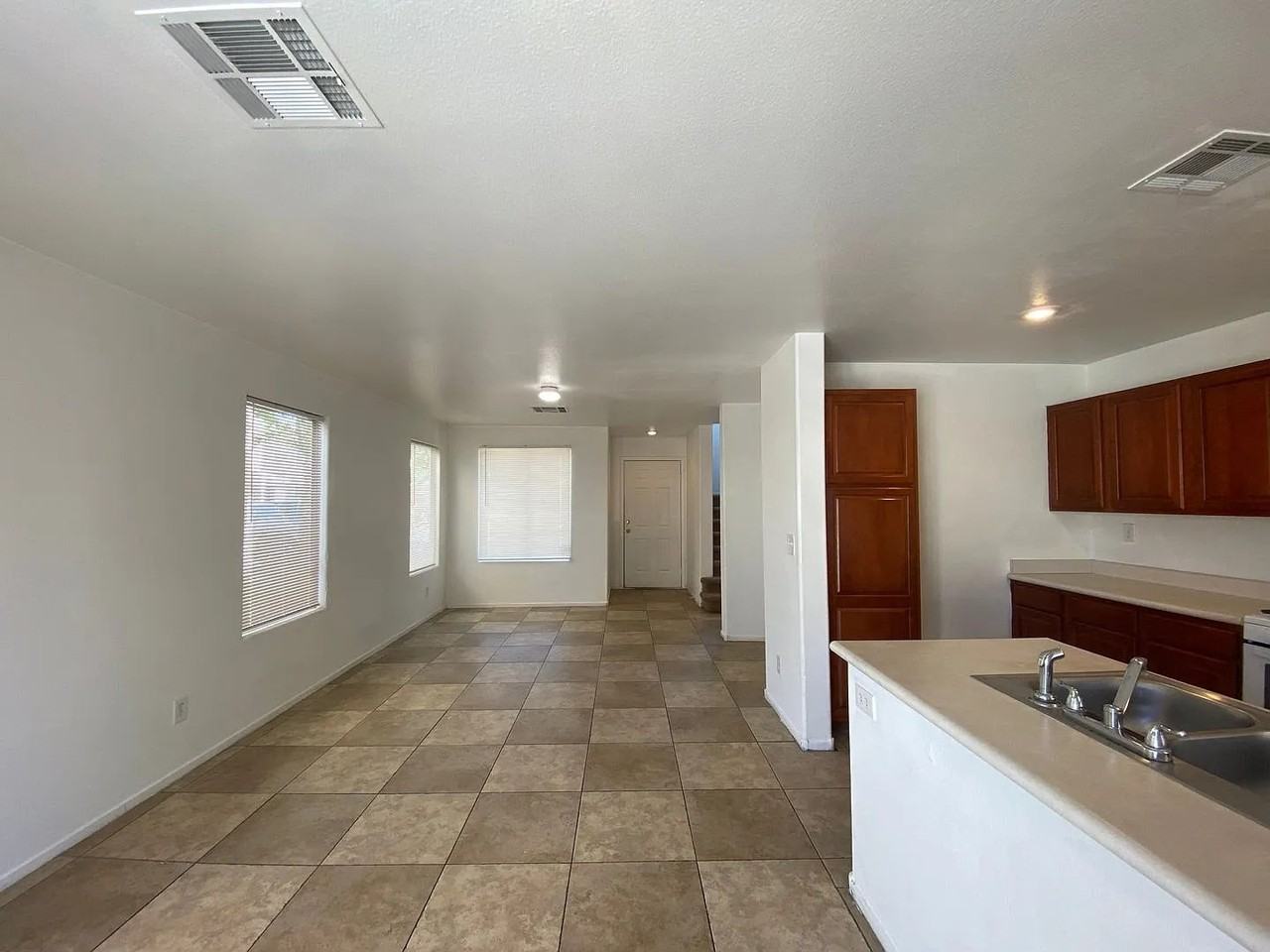 6062 Saint Petersburg Dr #1 - Photo 3 of 50