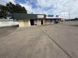 featured image of 46 Highway 71 Bypass South #1