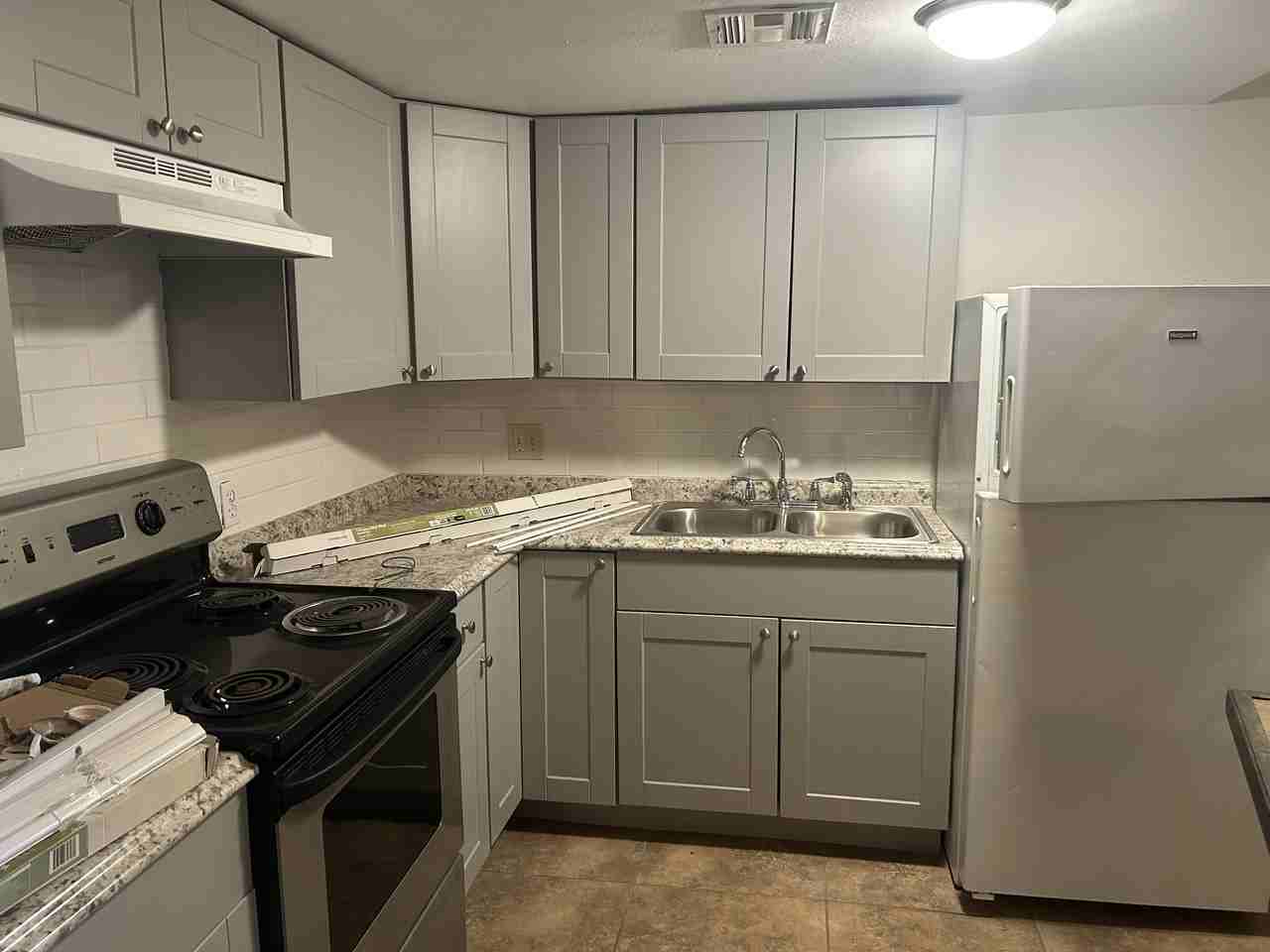 726 West Hatcher Road #B110 - Photo 4 of 7