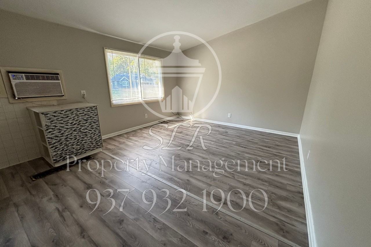 3222 Athens Avenue #C - Photo 3 of 14