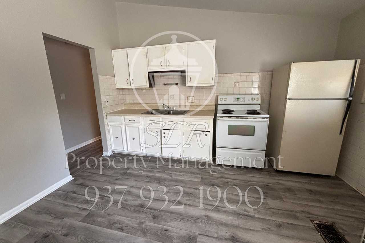 3222 Athens Avenue #C - Photo 7 of 14