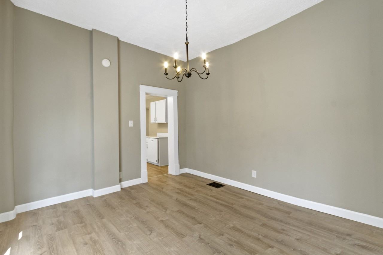 4138 Rookwood Avenue #A - Photo 4 of 16