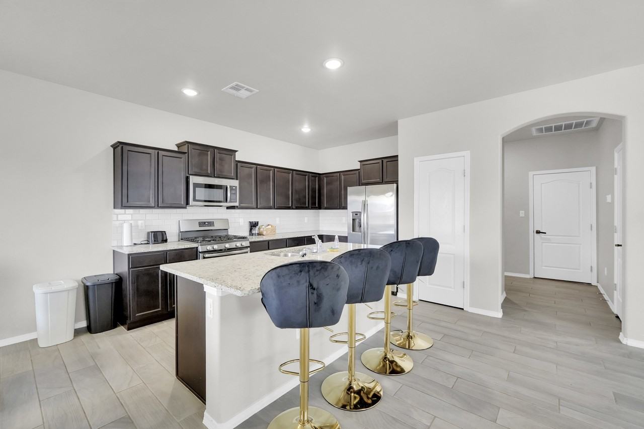 7021 Silver Spur Street #1 - Photo 5 of 16