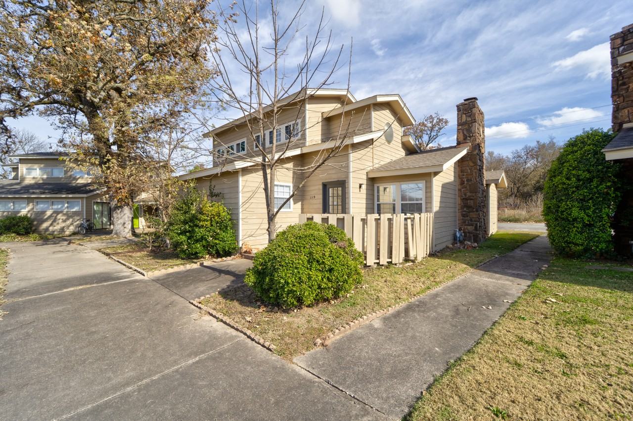 13811 Turnberry Lane #1 - Photo 2 of 19