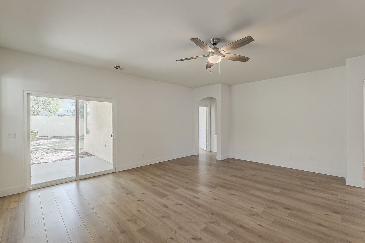 3877 S Coach House Dr #1 - Photo 5 of 44