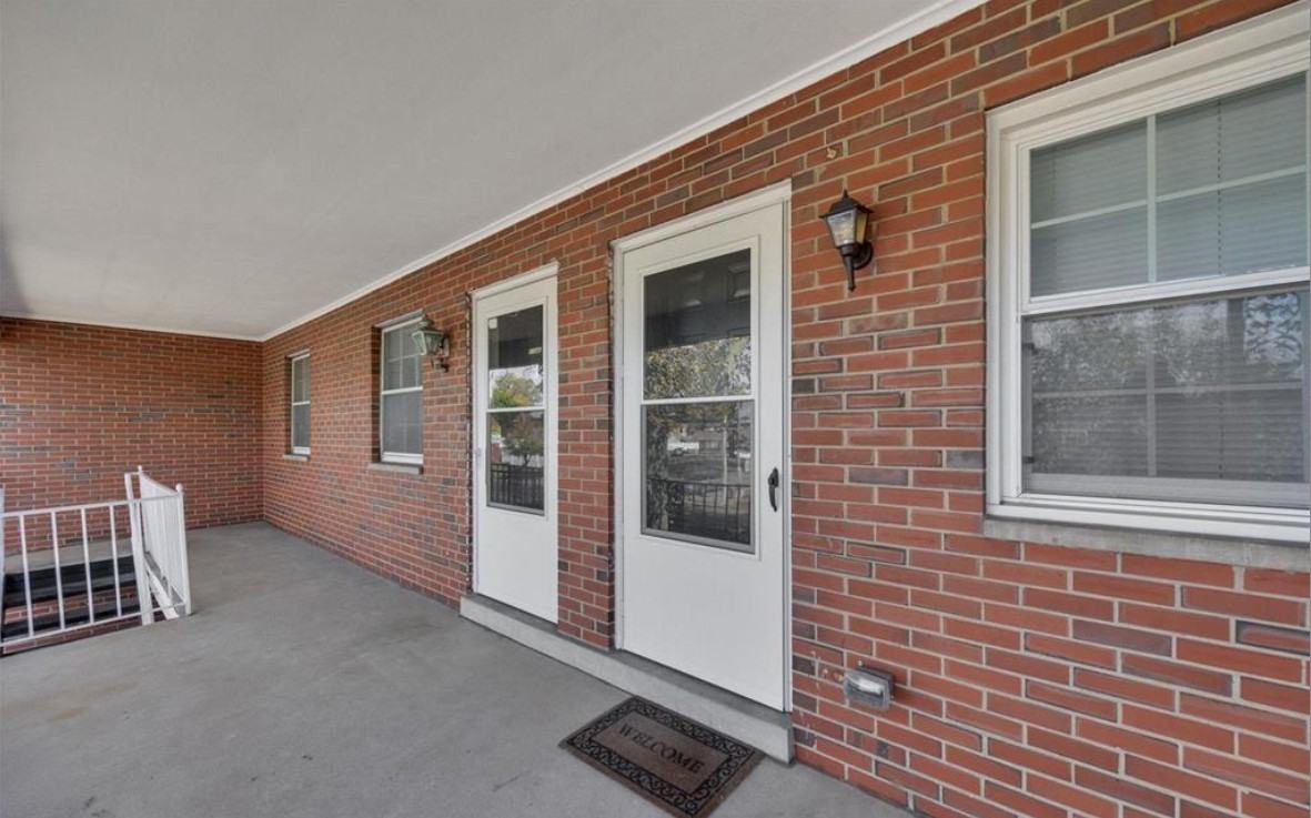 6306A S Grand Blvd #2 - Photo 4 of 10