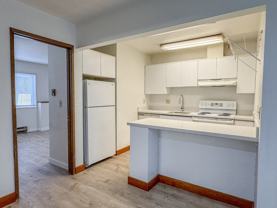 5210 11th Ave Ne #B - Photo 1 of 1