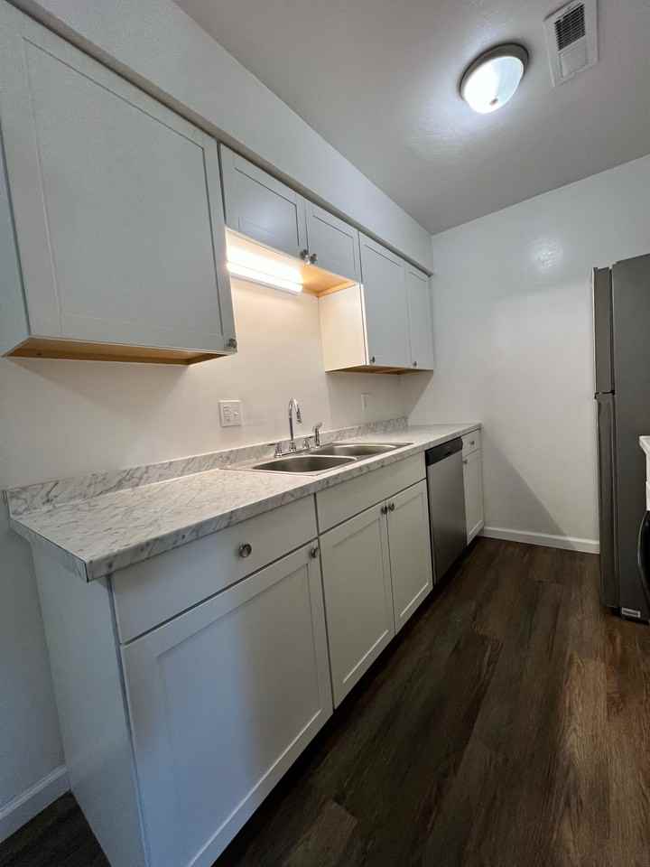 851 Washington Avenue #A2 - Photo 3 of 19