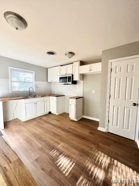 1206 Woodbridge Drive #1 - Photo 3 of 10