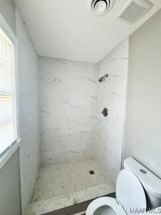 1206 Woodbridge Drive #1 - Photo 5 of 10