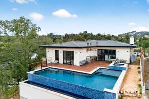 featured image of 5044 Linda Lane #1