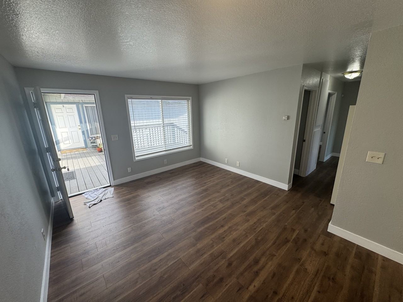 1051 Rider Ave - Photo 3 of 10