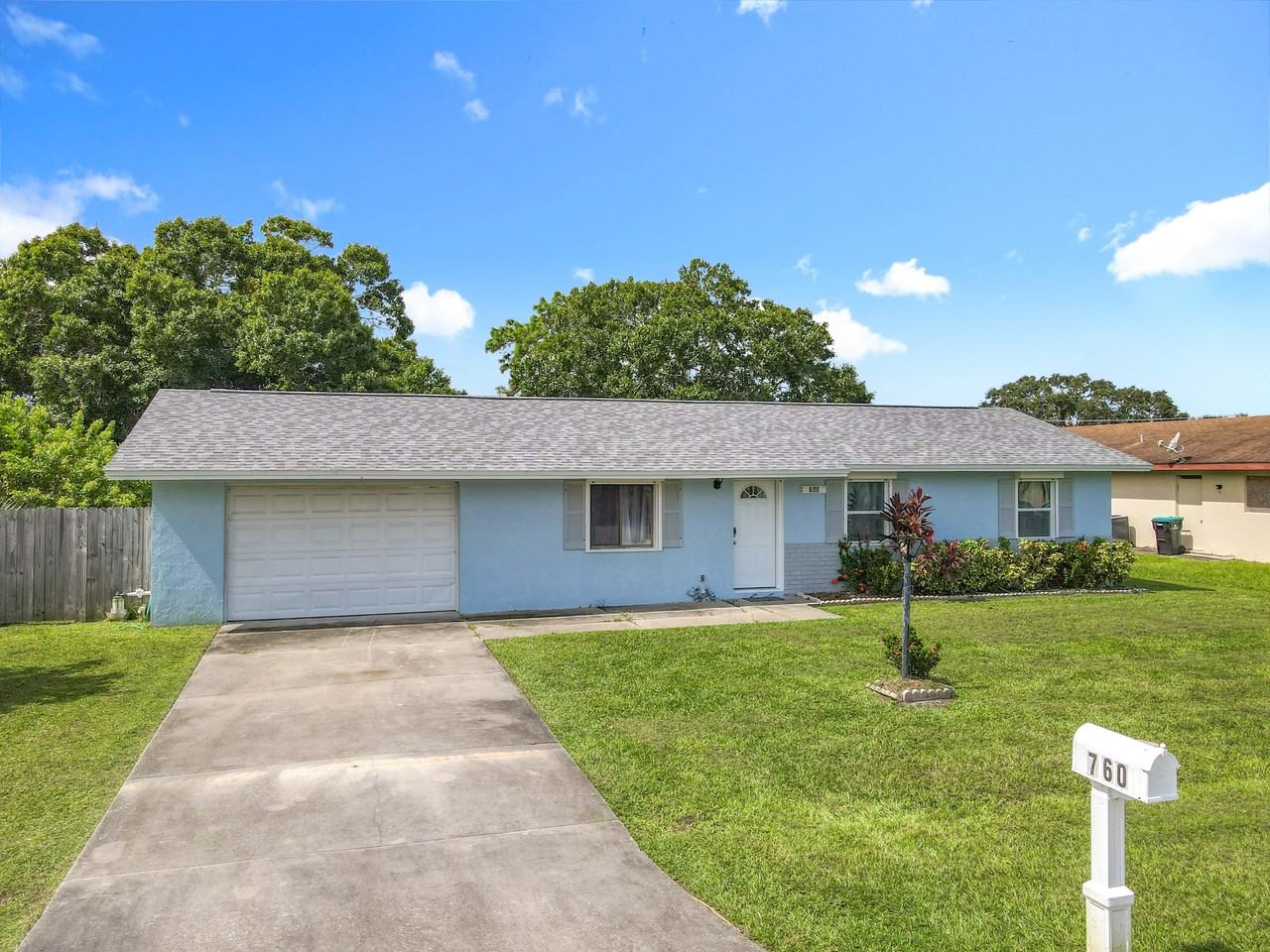 760 Becker Ave Ne #1 - Photo 2 of 27