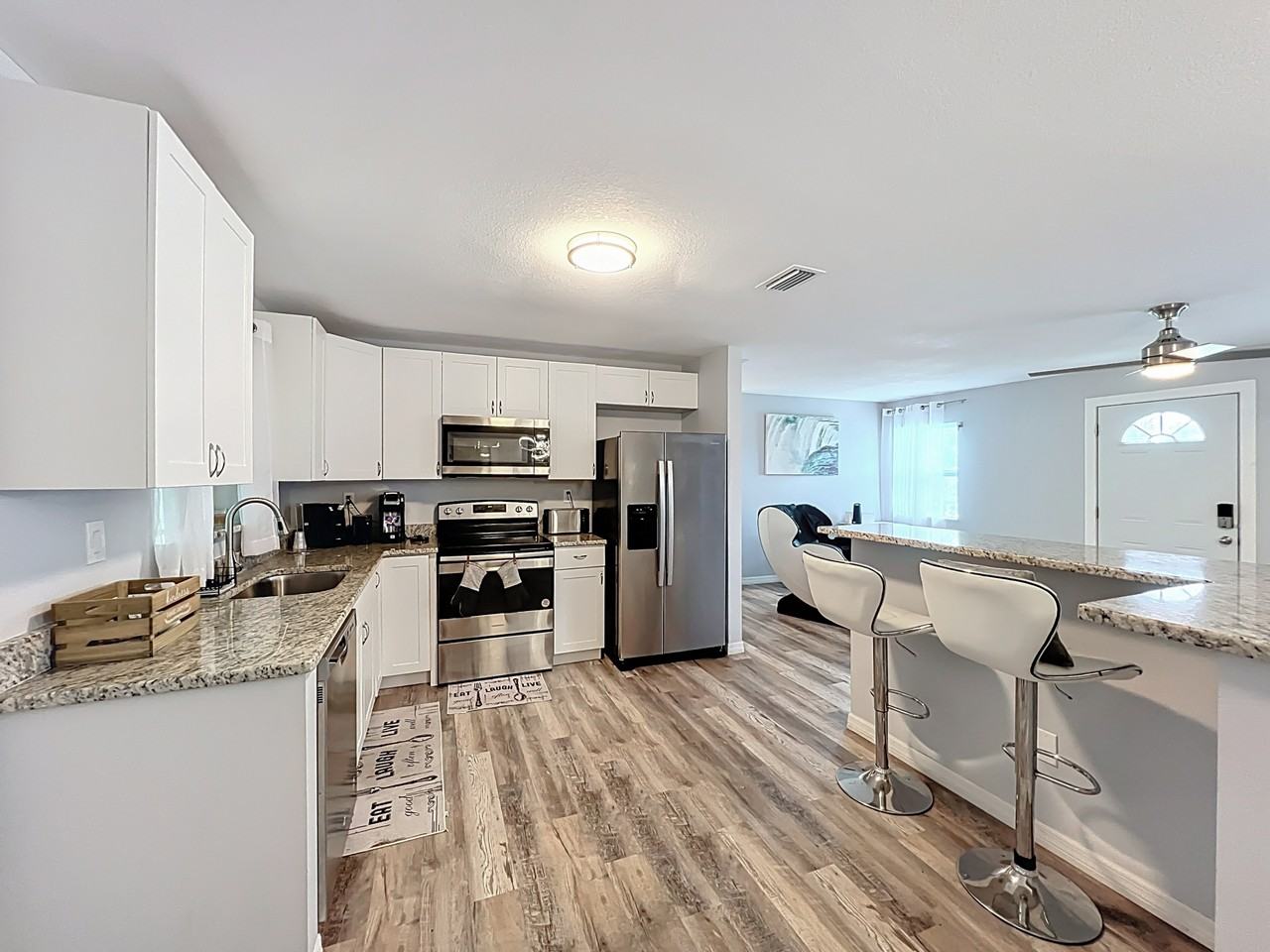 760 Becker Ave Ne #1 - Photo 6 of 27