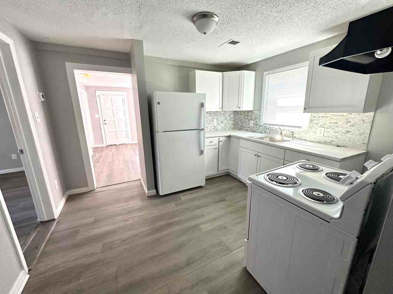 1316 Court R #1 - Photo 3 of 8