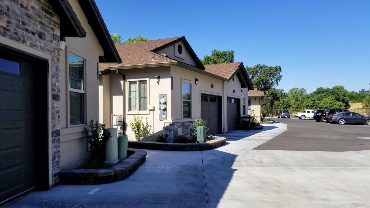101 Red Bluff Drive #1 - Photo 2 of 8