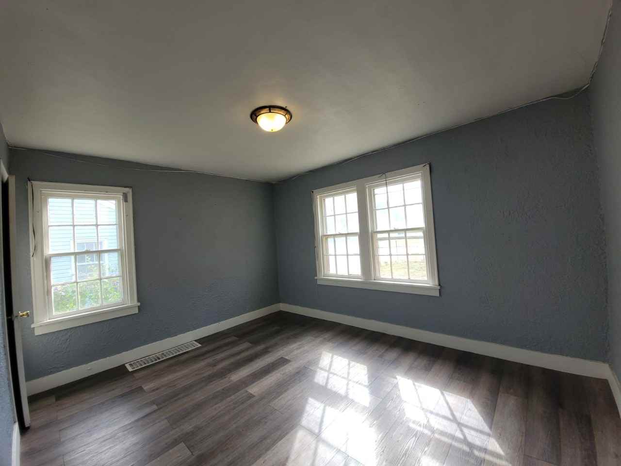 2124 West 1st Street #1 - Photo 5 of 18