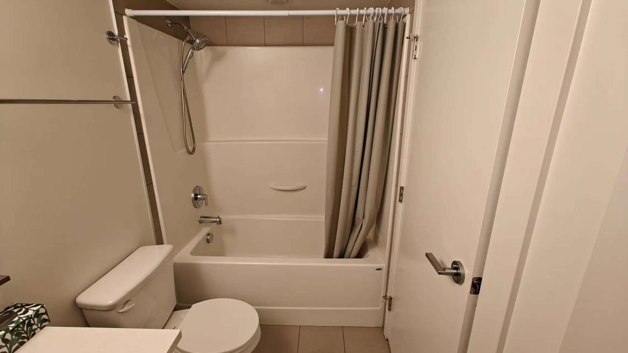 510 Edmonton Trail Ne #1 - Photo 7 of 14