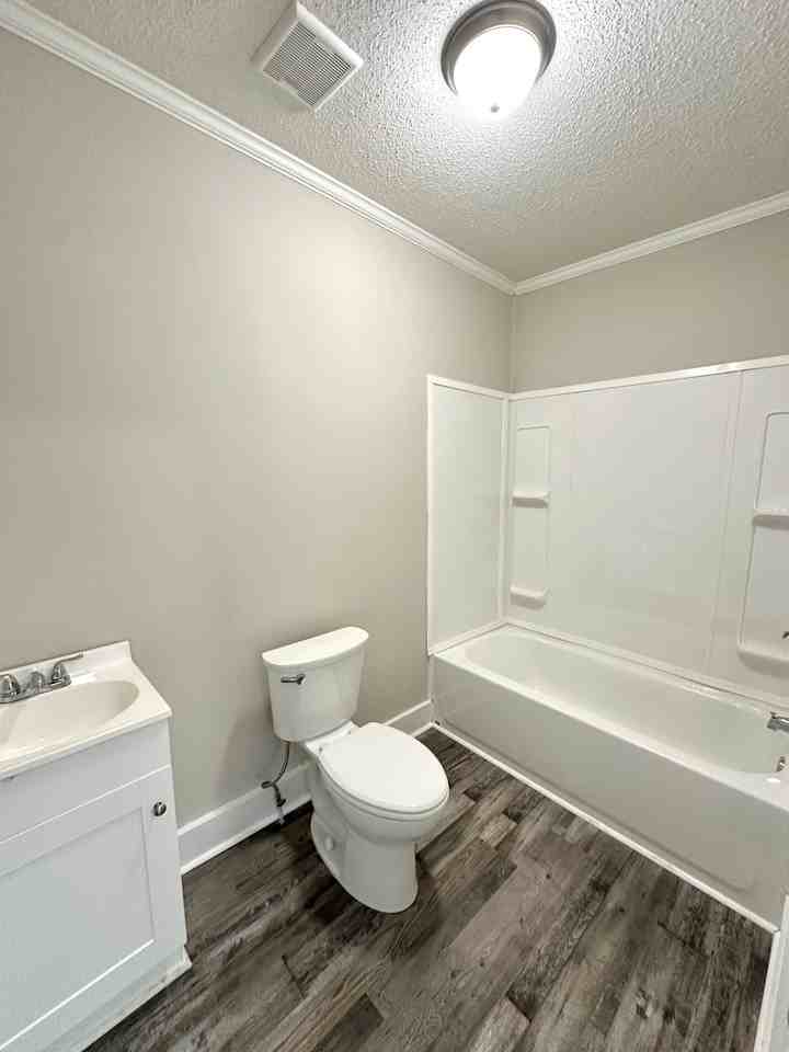 304 52nd St #1 - Photo 5 of 9