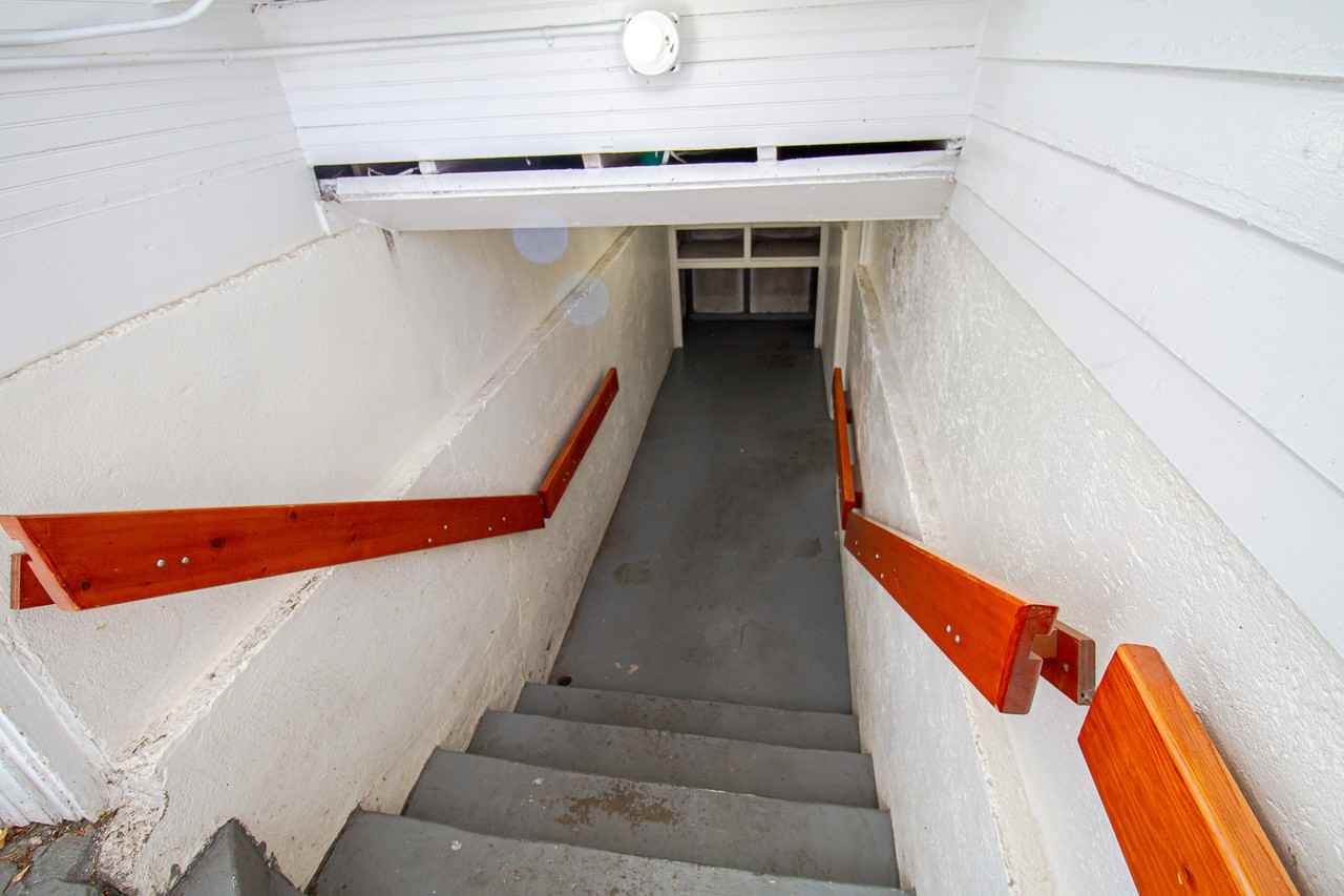 506 E 7th St #B - Photo 3 of 16