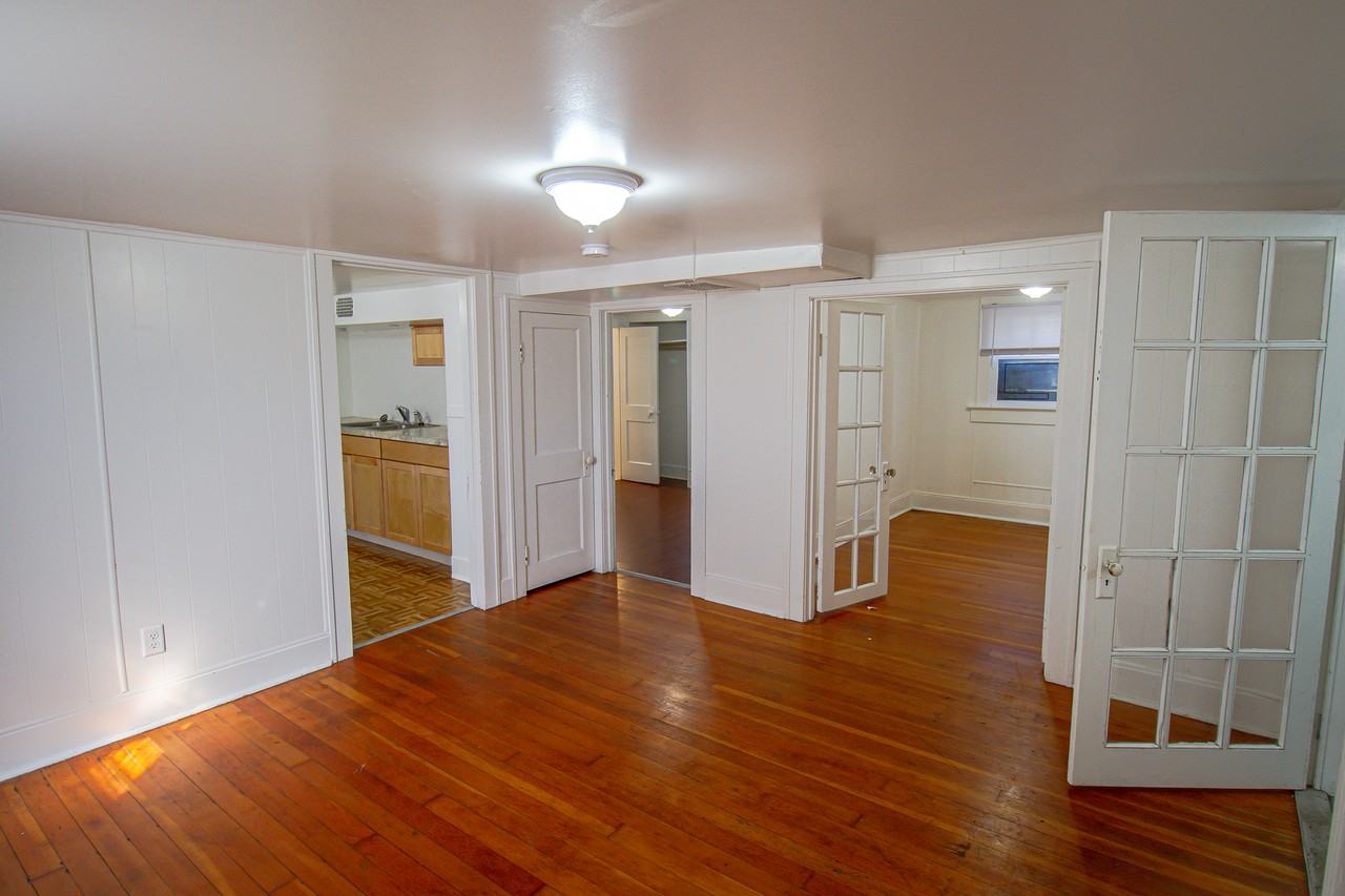 506 E 7th St #B - Photo 6 of 16