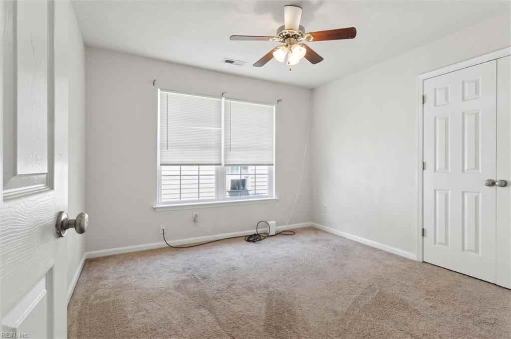 896 A Ave #1 - Photo 5 of 36