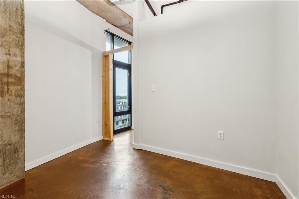 412 Saint Pauls Boulevard #1 - Photo 5 of 33