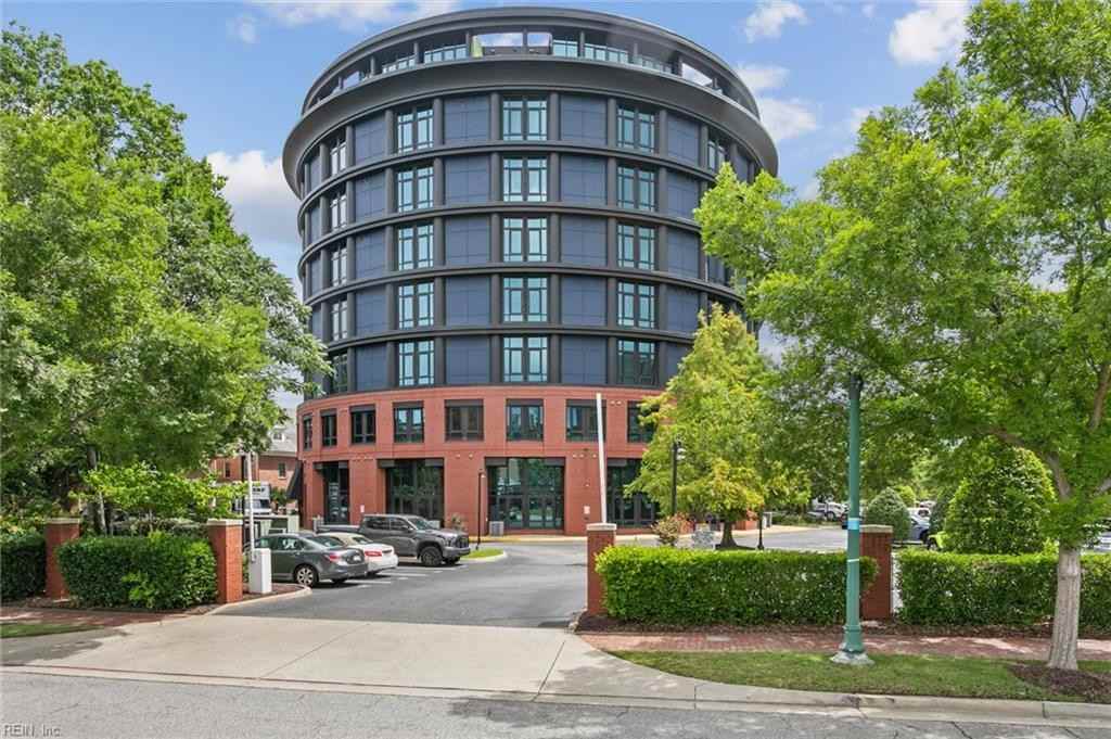 412 Saint Pauls Boulevard #1 - Photo 6 of 33