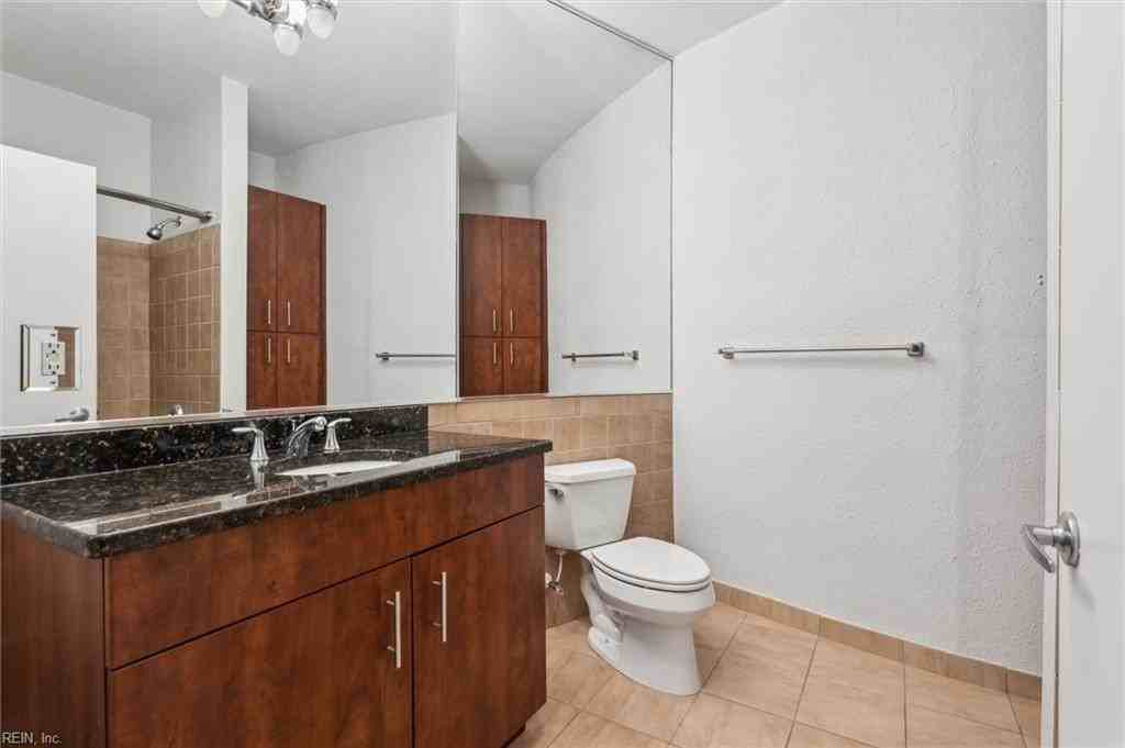 412 Saint Pauls Boulevard #1 - Photo 7 of 33