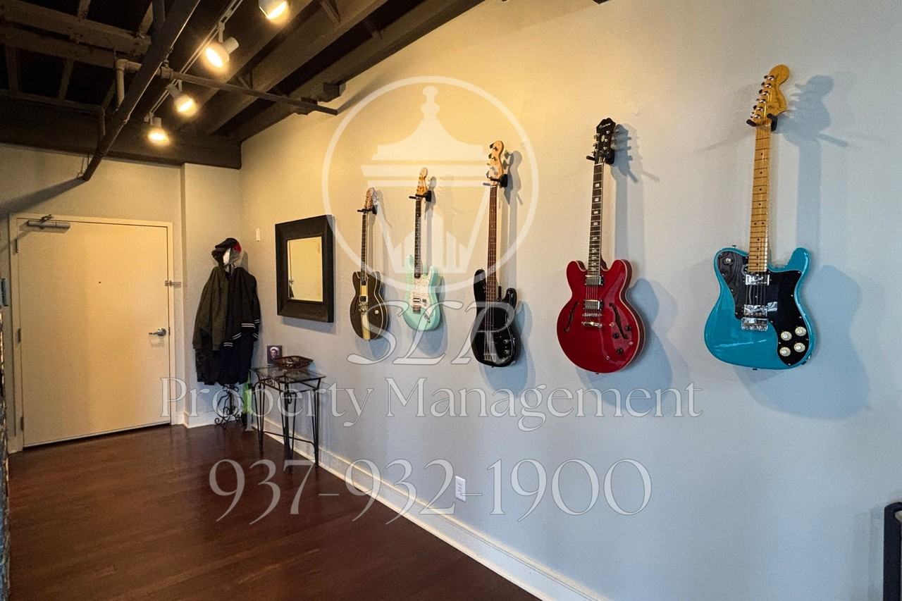 215 Ice Avenue #215 - Photo 3 of 8