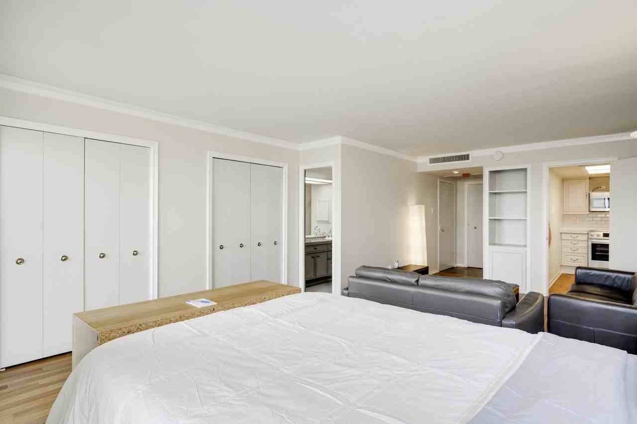 1122 Colorado St #1506 - Photo 6 of 40