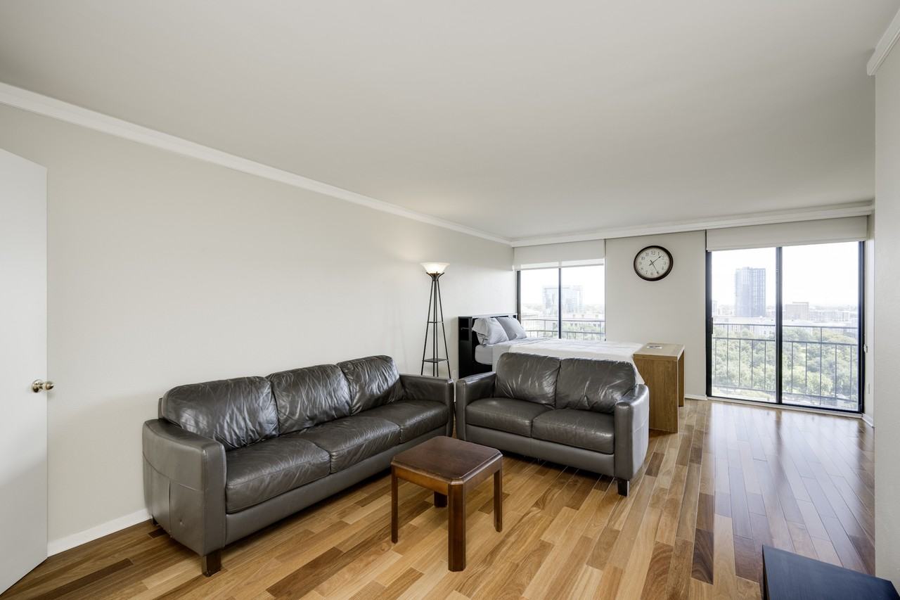 1122 Colorado St #1506 - Photo 7 of 40