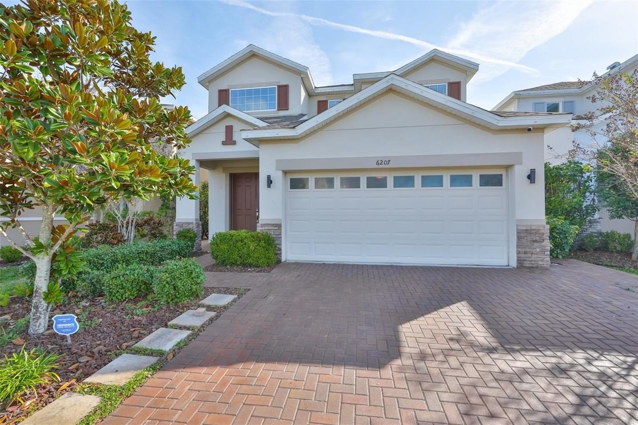 6207 Voyagers Pl - Photo 3 of 50