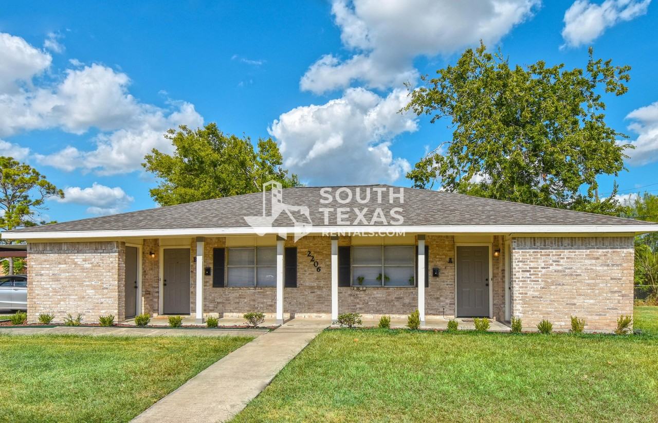 2206 2206 Lova DrApt A #A - Photo 7 of 7