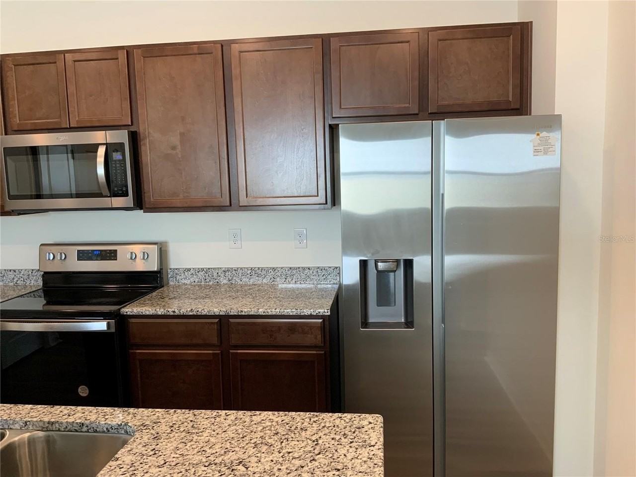 10355 Honeysuckle Vine Cir - Photo 7 of 23