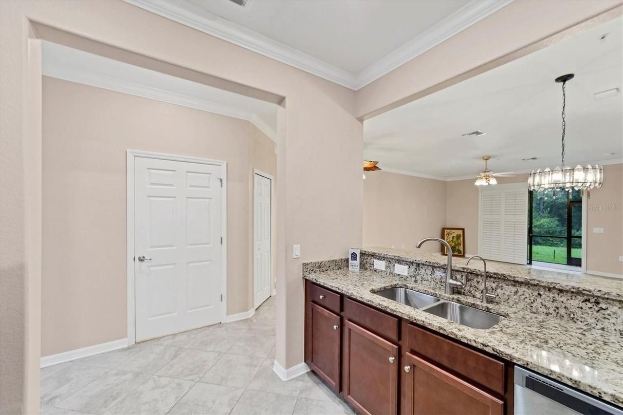 20292 Lagente Cir - Photo 4 of 45