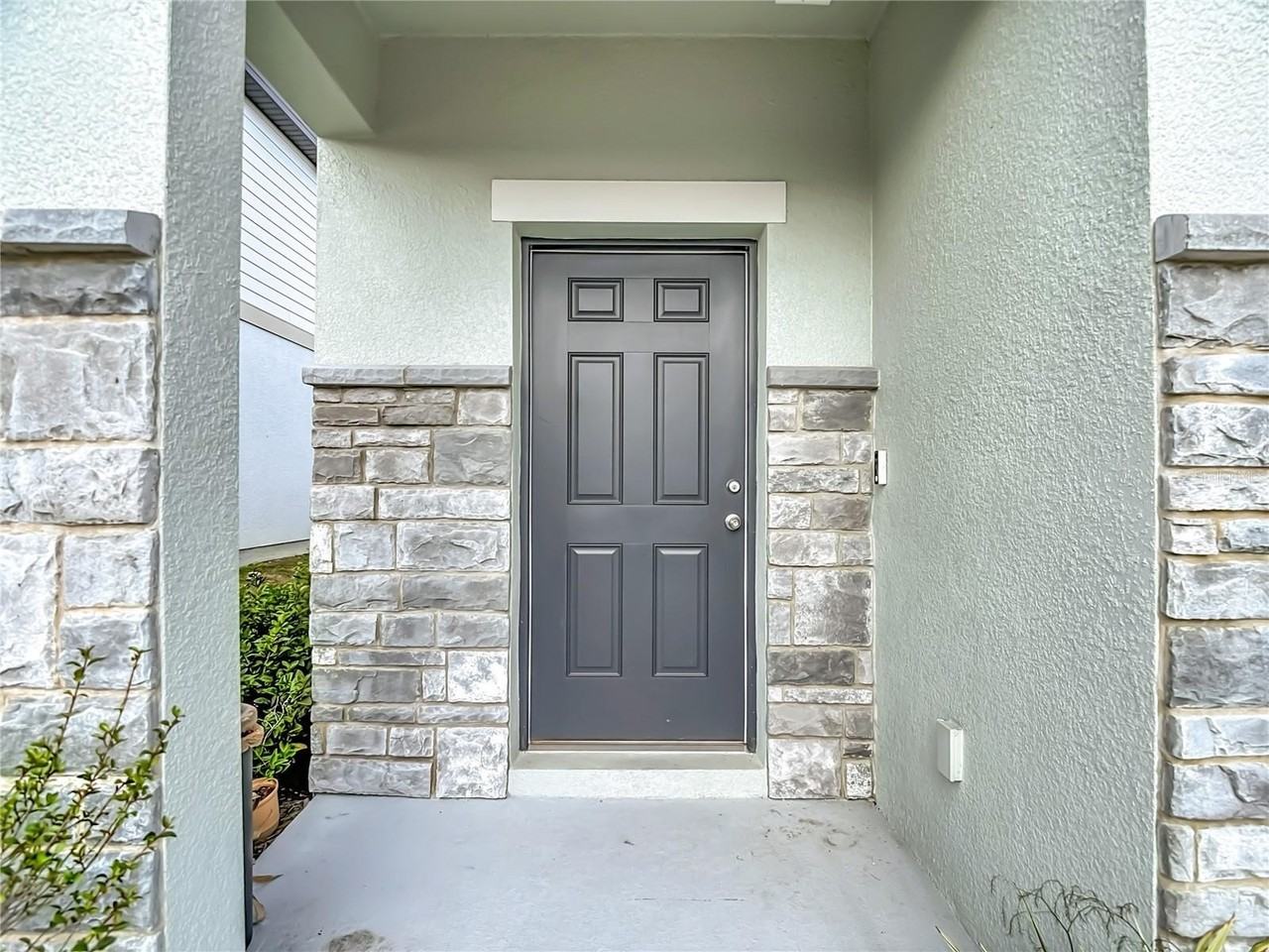 38345 Honeysuckle Dr - Photo 2 of 27