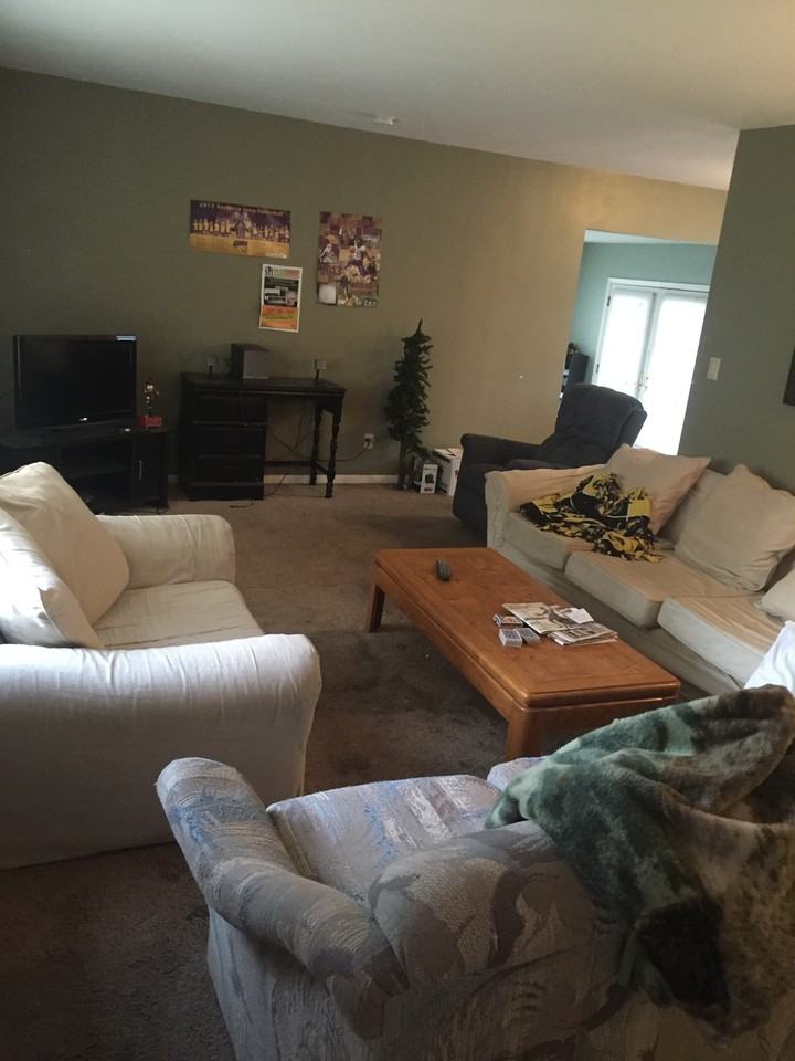 1122 Royal Drive #1122 - Photo 5 of 9