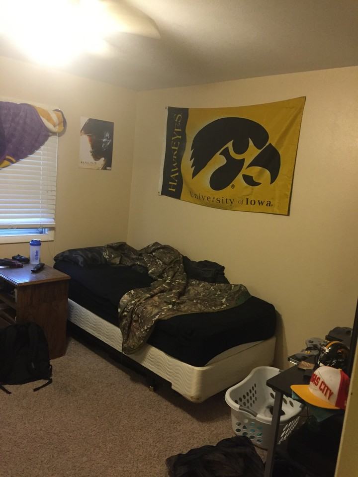 1122 Royal Drive #1122 - Photo 7 of 9