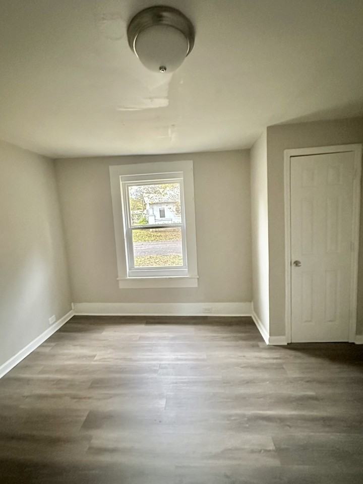 3732 4th St W #1 - Photo 4 of 7