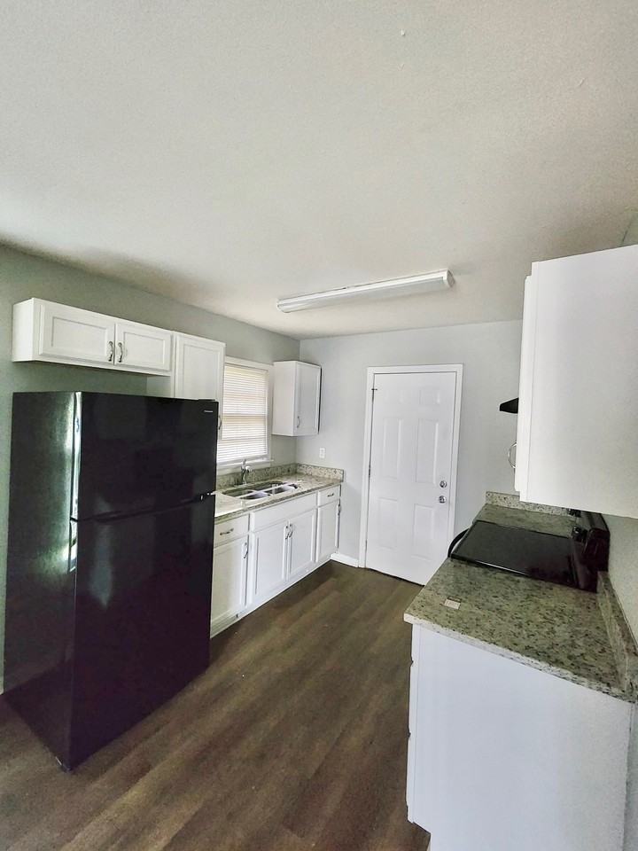 1633 29th Street Ensley #1 - Photo 2 of 9