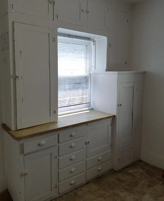 808 West Seerley Boulevard #1 - Photo 3 of 10